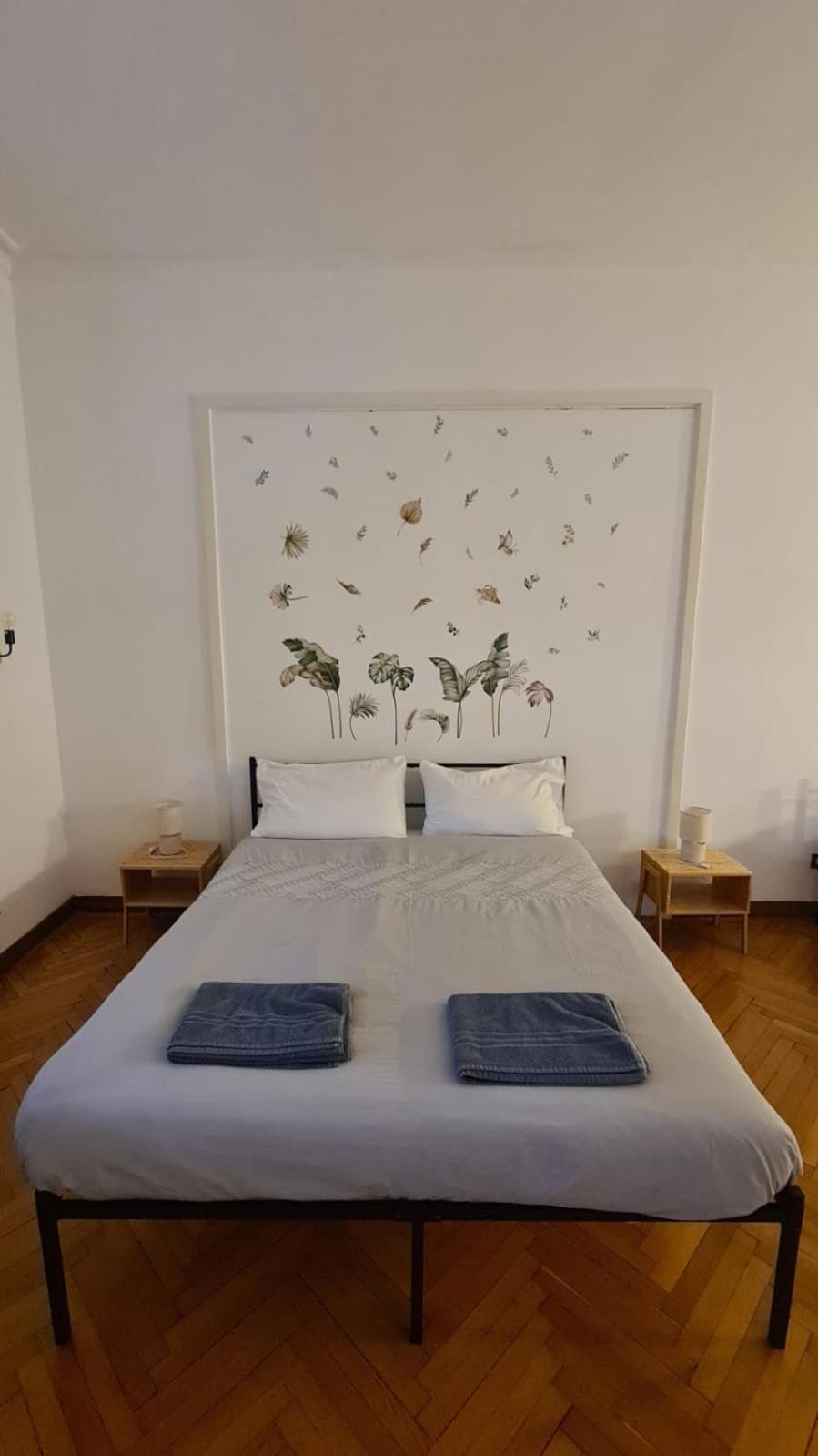Dock Bay Lodge Hostello Триест Екстериор снимка