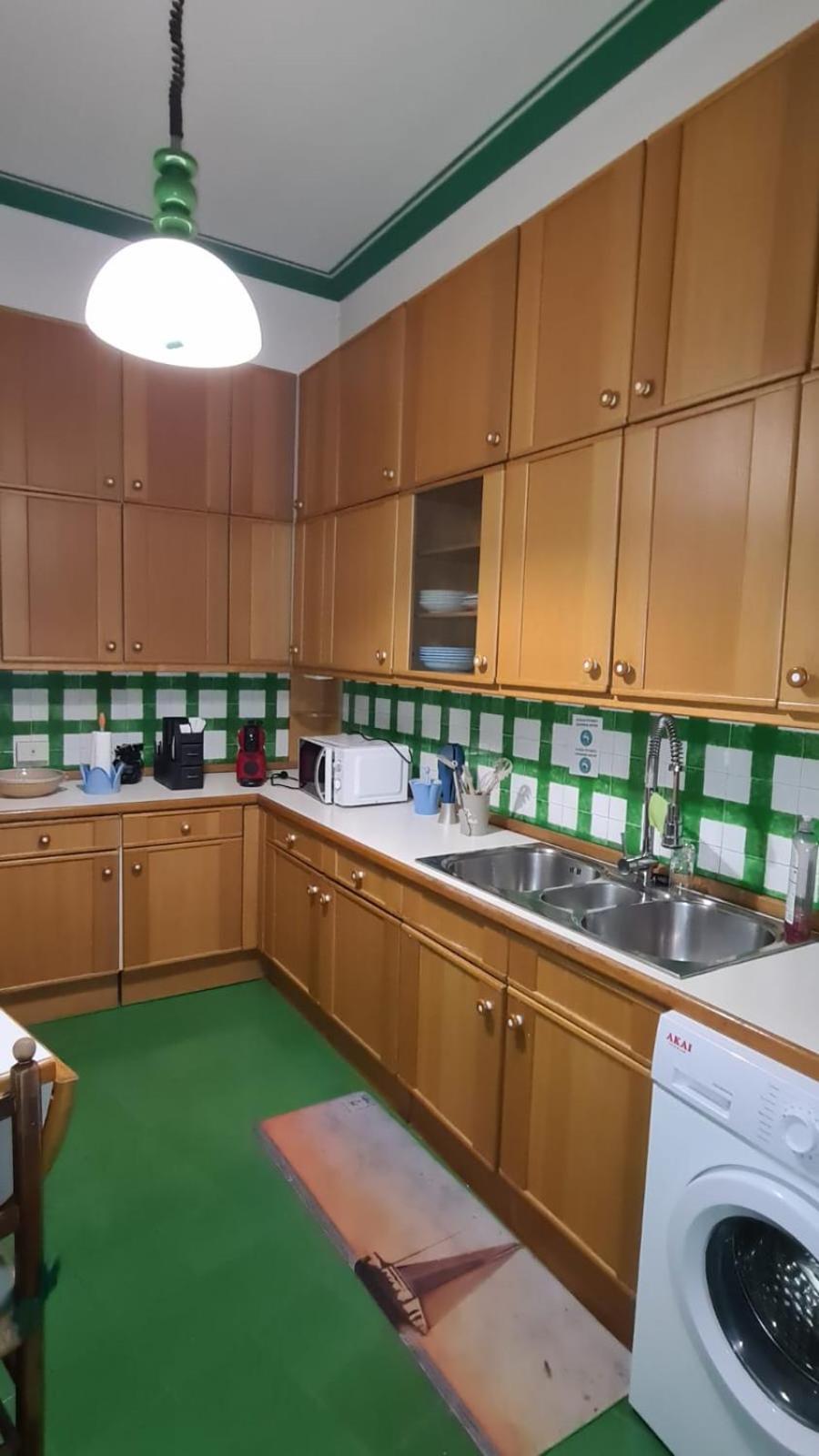 Dock Bay Lodge Hostello Триест Екстериор снимка