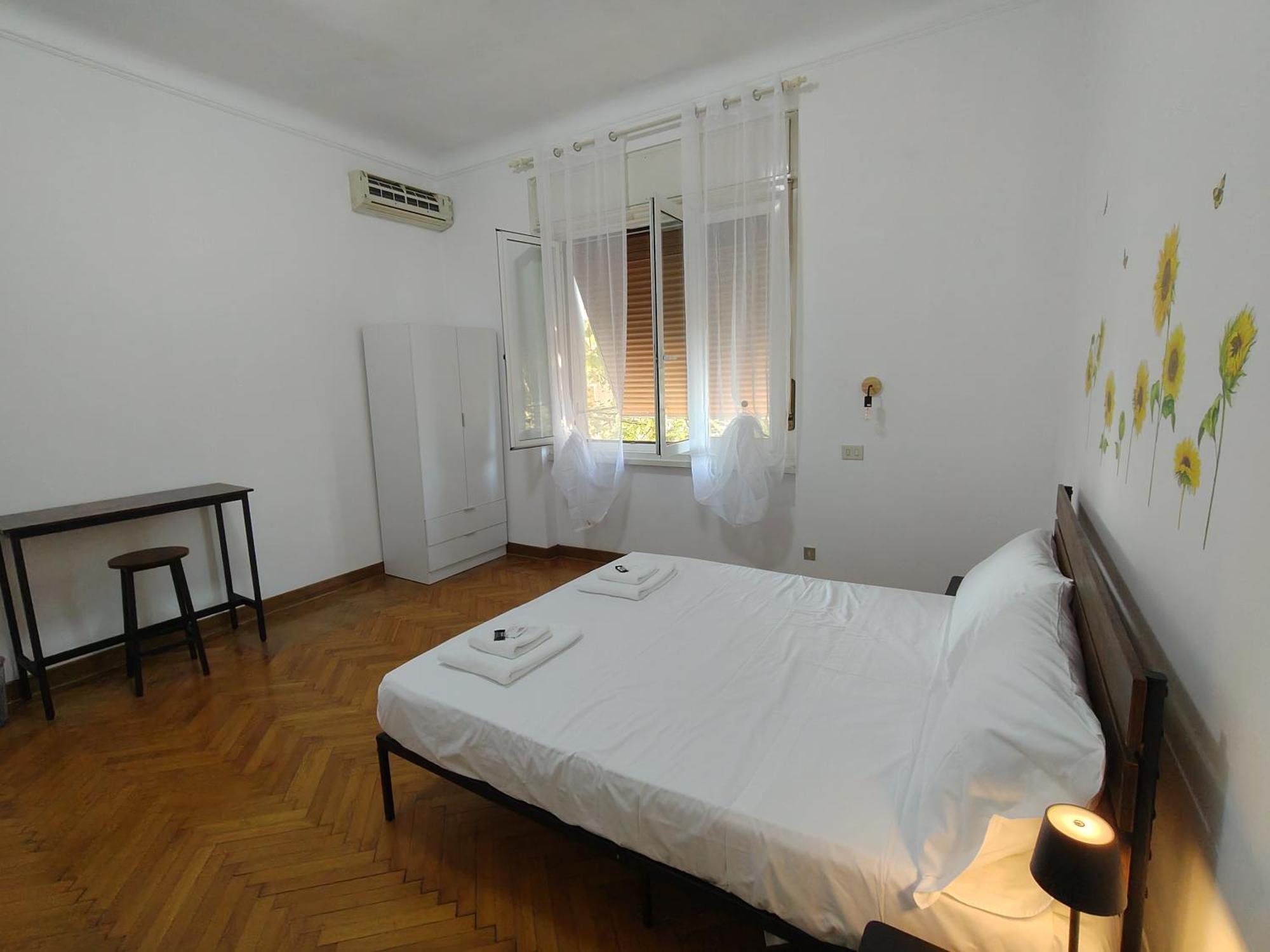 Dock Bay Lodge Hostello Триест Екстериор снимка